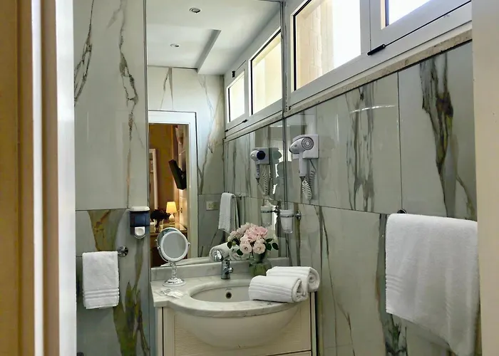 酒店 Admiral - On The 3*