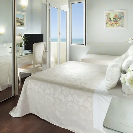 Admiral - On The Otel