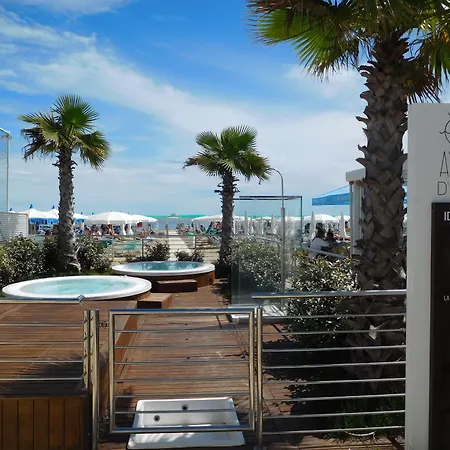 Otel Admiral - On The 3*