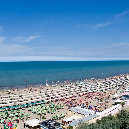 Admiral - On The Otel