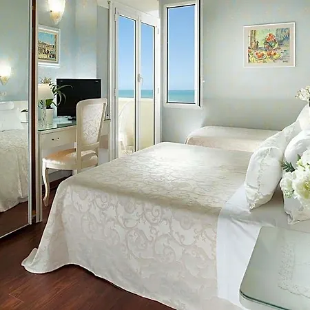 Admiral - Seaview Restaurant Hotel