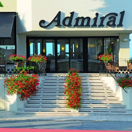 מלון Admiral - On The